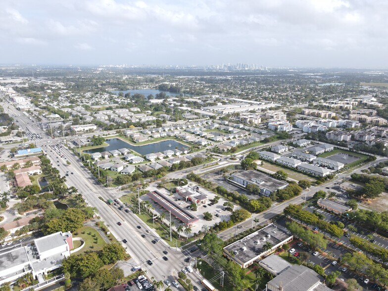 More Photos Of 3020 NW 33rd Ave, Fort Lauderdale Specialty For Sale
