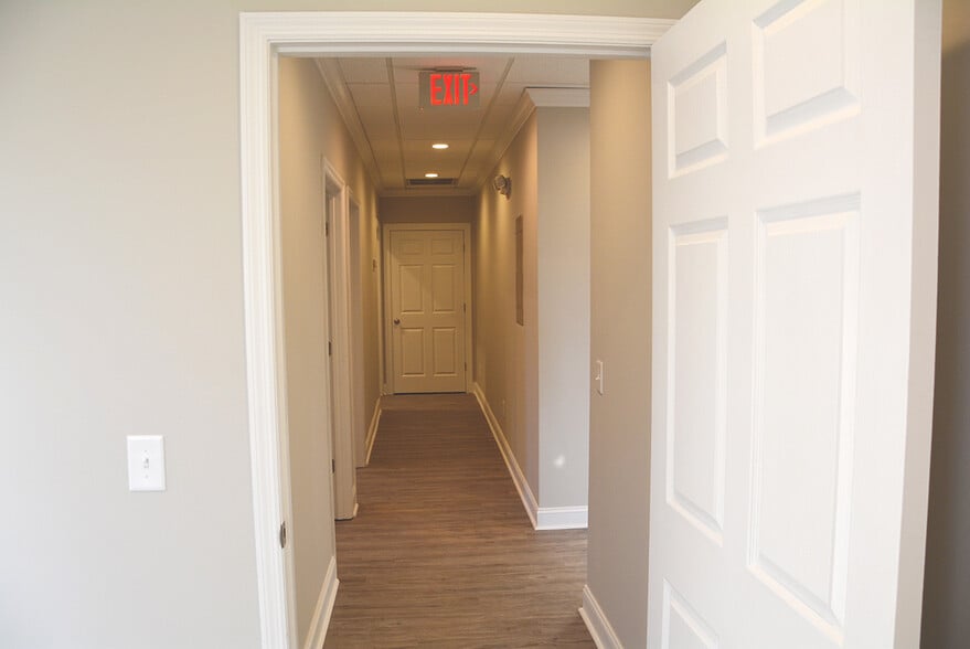 More Photos Of 103 Hazel Path Ct, Hendersonville Office For Lease