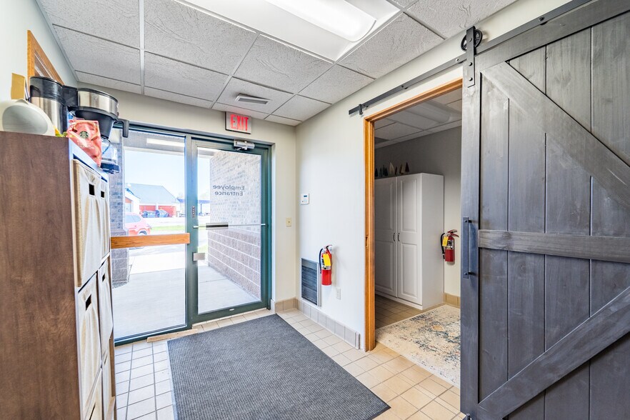 More Photos Of 7505 Stone Ridge Dr, Weston Medical For Sale