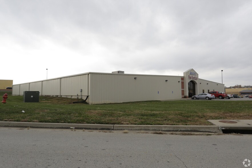 More Photos Of 912 Walton Way, Richmond Freestanding For Sale