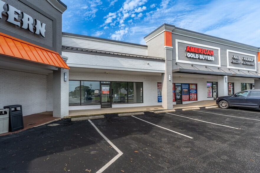 More Photos Of 1178 Woodruff Rd, Greenville Unknown For Lease