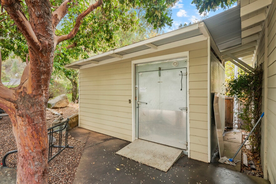 More Photos Of 14141 Old Rte 49, Amador City Winery Vineyard For Sale