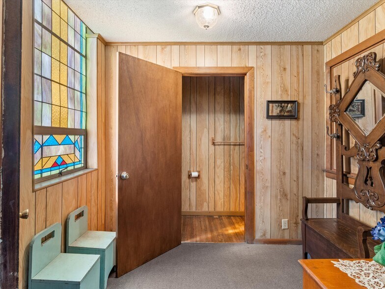 More Photos Of 307 Broadnax St, Daingerfield Religious Facility For Sale