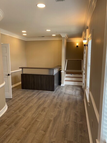 More Photos Of 707 Whitlock Ave SW, Marietta Medical For Lease