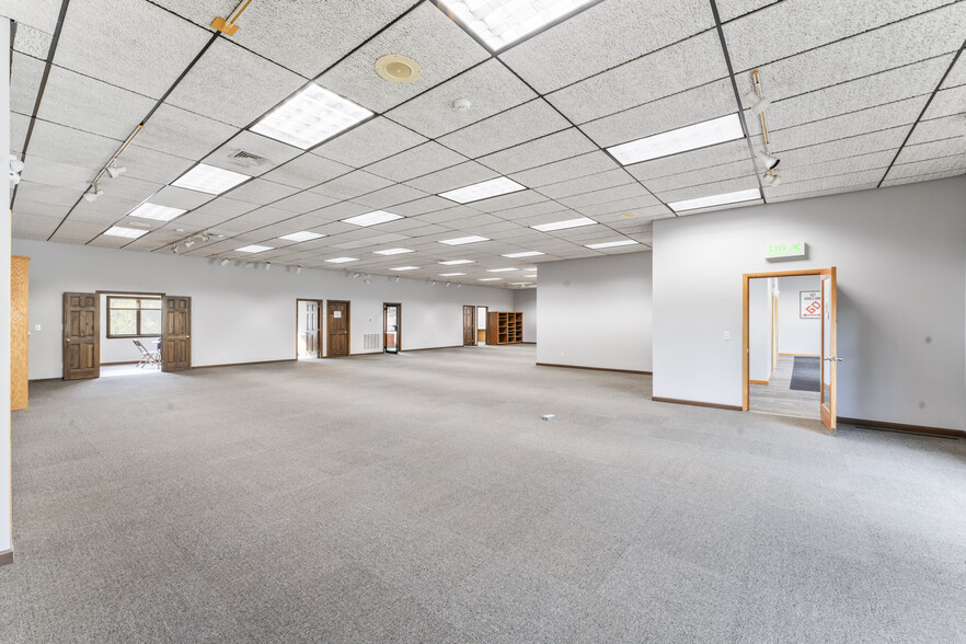 More Photos Of 1650 West St, Southington Storefront Retail Office For Sale