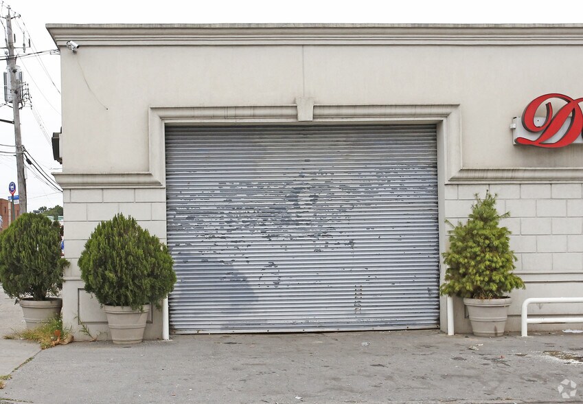 1431 Utica Ave, Brooklyn, NY 11203 Auto Repair For Sale