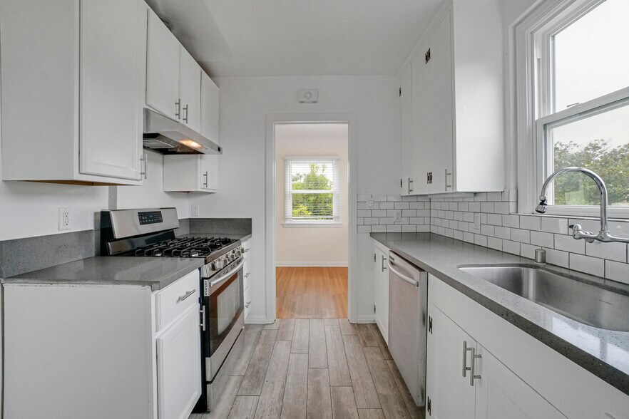More Photos Of 2250 Magnolia Ave, Long Beach Multifamily For Sale