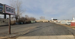 More Photos Of 2339 S 43rd St, West Allis Freestanding For Sale