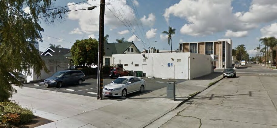 More Photos Of 1423-1425 N Main St, Santa Ana General Retail For Sale