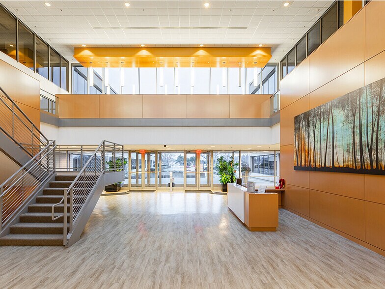 More Photos Of 1350 E Touhy Ave, Des Plaines Office For Lease