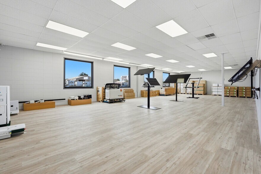More Photos Of 3001 Main St, Union Gap Freestanding For Lease