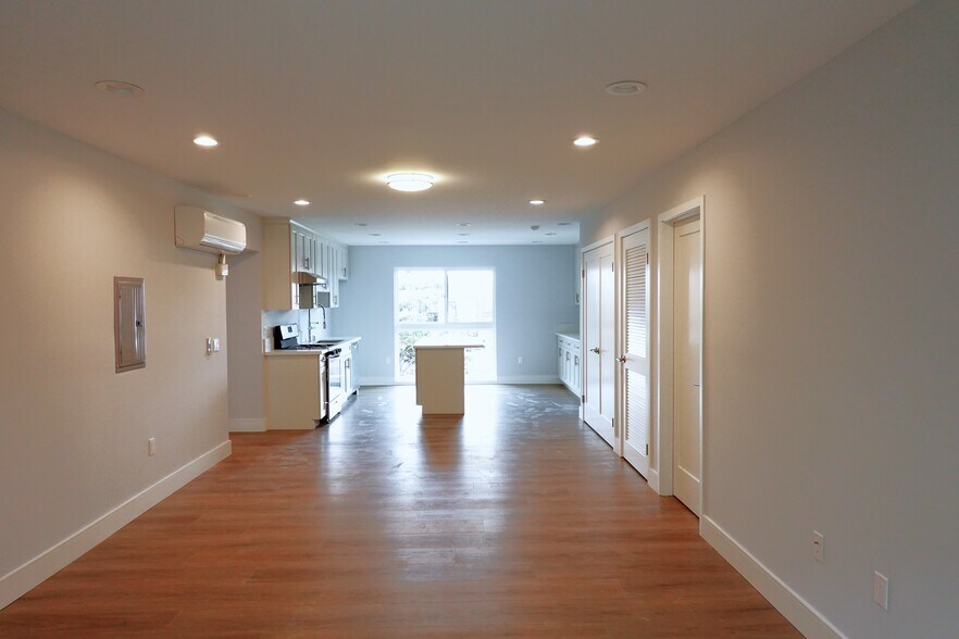 More Photos Of 935-937 N Hill St, Los Angeles Storefront Retail Residential For Sale