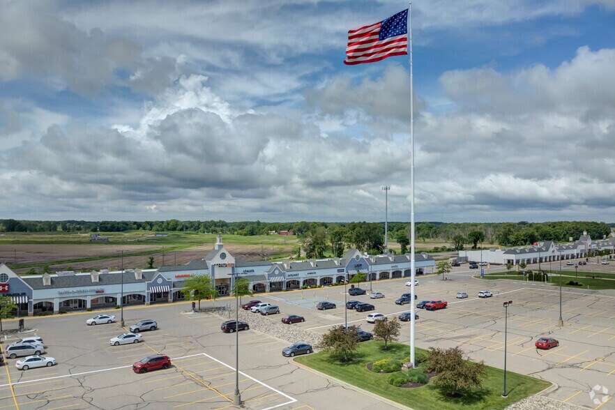 More Photos Of 1475 N Burkhart Rd, Howell Unknown For Lease