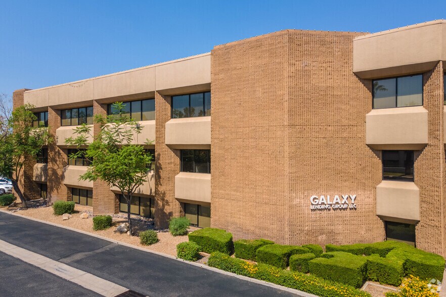 More Photos Of 8687 E Via de Ventura, Scottsdale Office For Lease