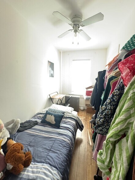 More Photos Of 236 16th St, Brooklyn Storefront Retail Residential For Sale