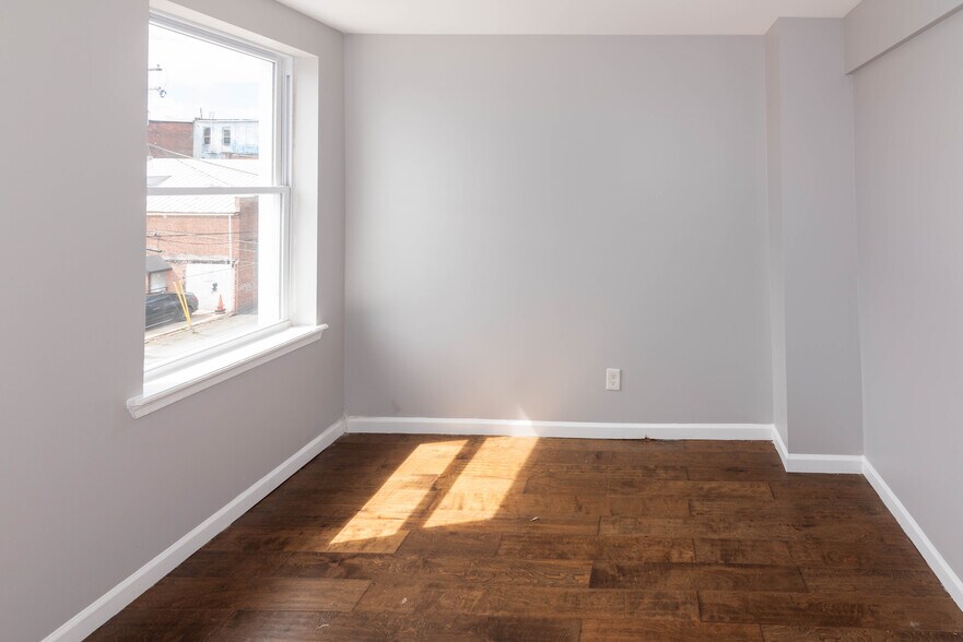 More Photos Of 2432 N Calvert St, Baltimore Apartments For Sale