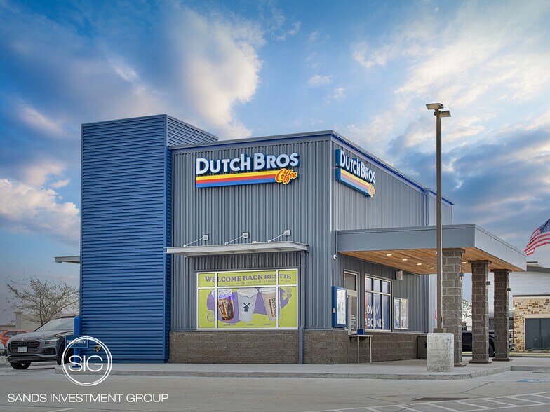 Primary Photo Of 10811 International blvd, Laredo Fast Food For Sale