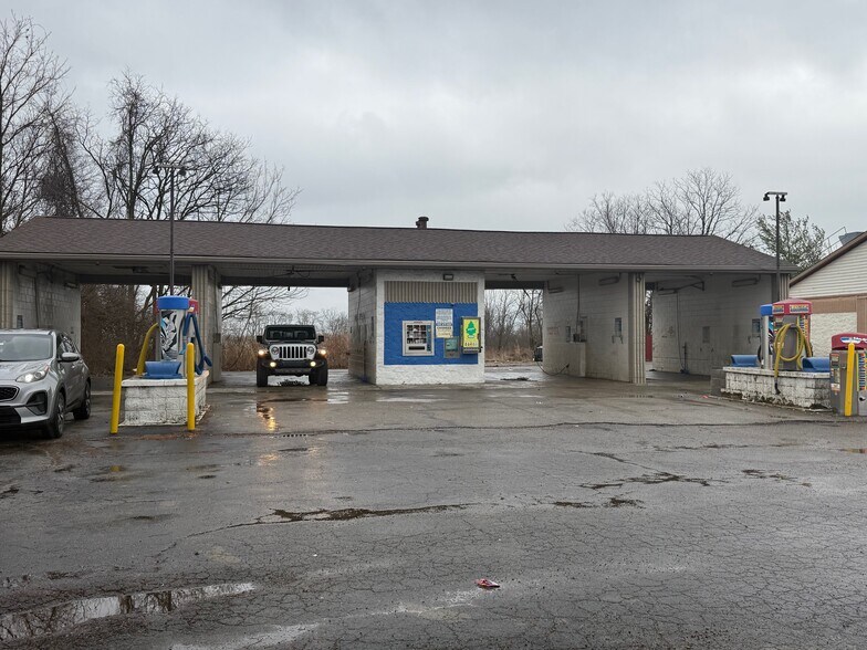 Primary Photo Of 10132 Dixie Hwy, Florence Carwash For Sale