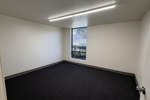 More Photos Of 49111-49117 Millmont Dr, Fremont Warehouse For Sale