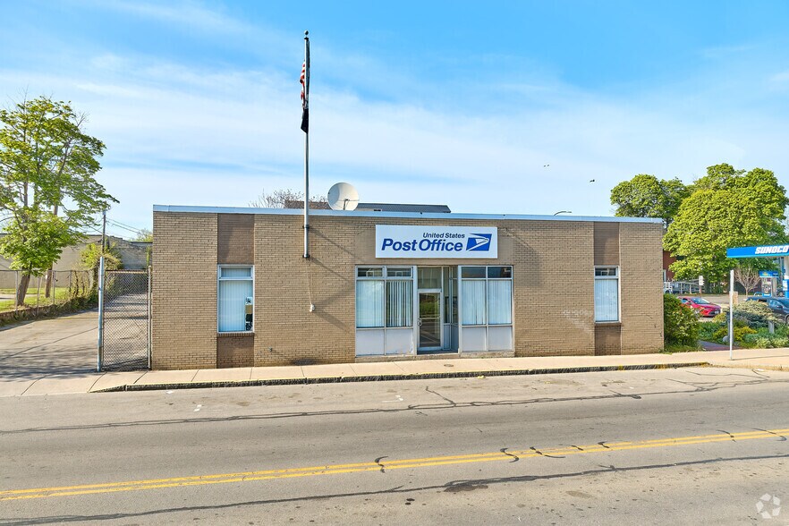 Primary Photo Of 376 Lexington Ave, Rochester Post Office For Sale