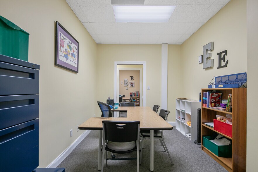 More Photos Of 2915 Raeford Rd, Fayetteville Medical For Sale