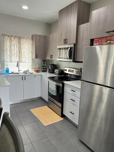 More Photos Of 3305 Frio Ave, McAllen Apartments For Sale