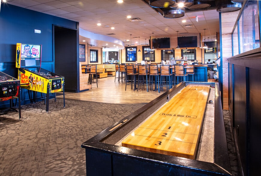 More Photos Of 725 Broadway, South Portland Restaurant For Sale