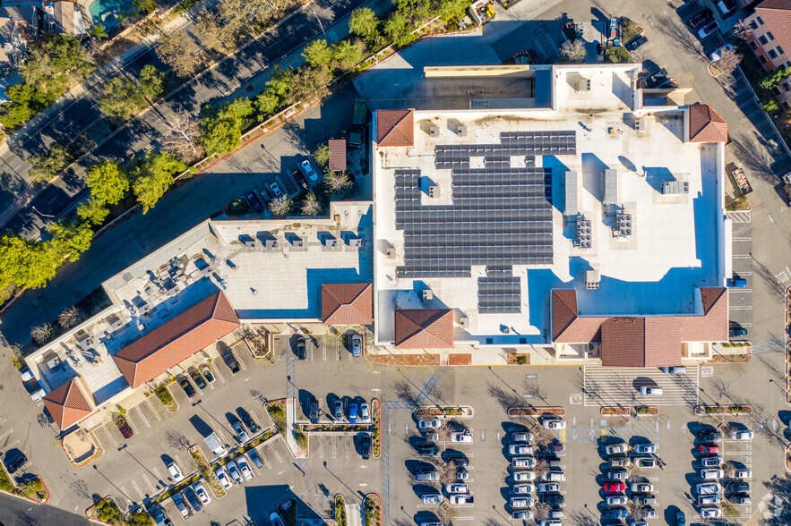 More Photos Of 101 Fwy, Thousand Oaks Unknown For Lease