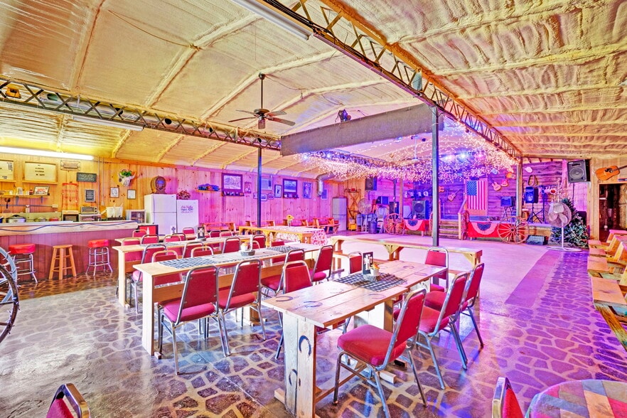 More Photos Of 4033 Geer Hwy, Cleveland General Retail For Sale