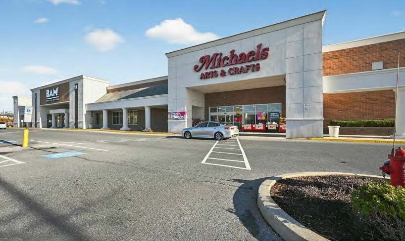 More Photos Of 5125 Jonestown Rd, Harrisburg Storefront For Lease