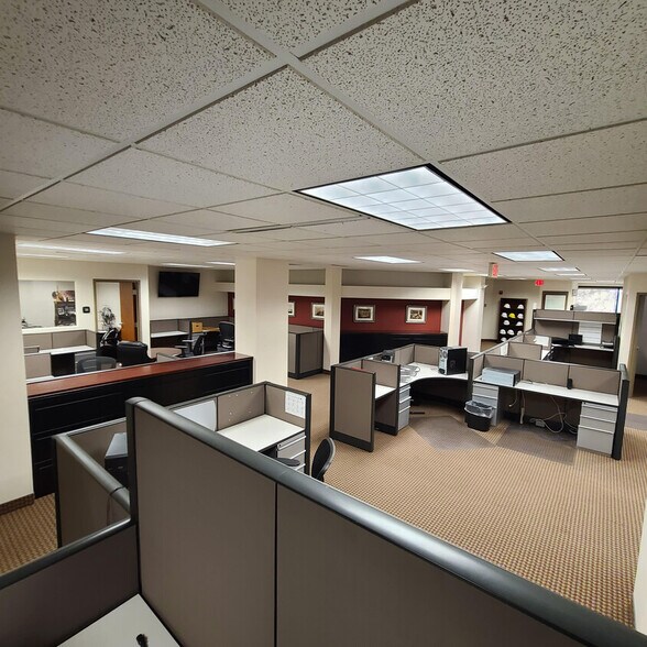 More Photos Of 24610 Detroit Rd, Westlake Office For Sale