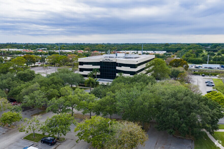 More Photos Of 9970 S Central Park Blvd, Boca Raton Medical For Lease