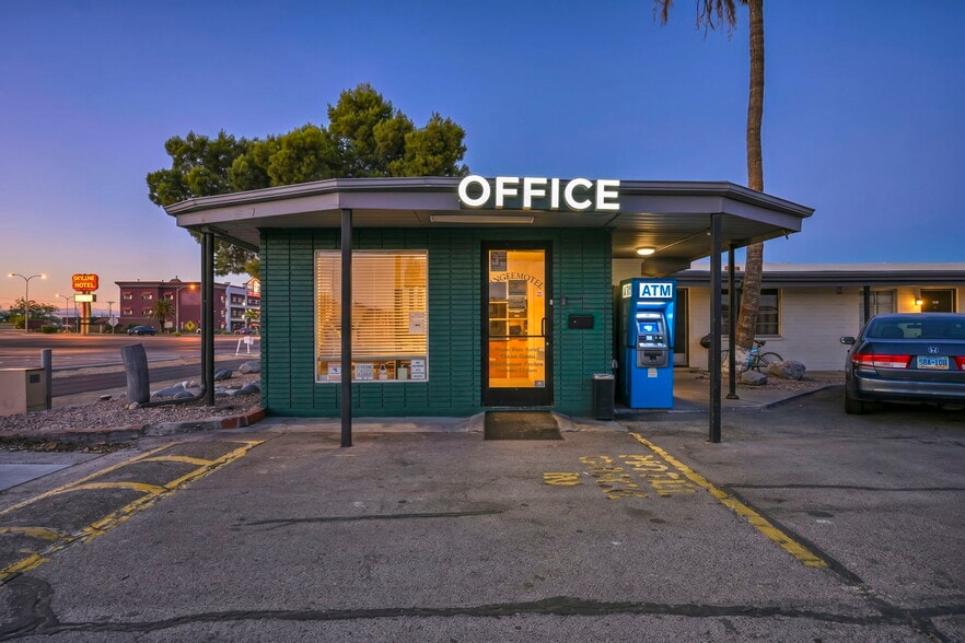 More Photos Of 1636 N Boulder Hwy, Henderson Hotel For Sale