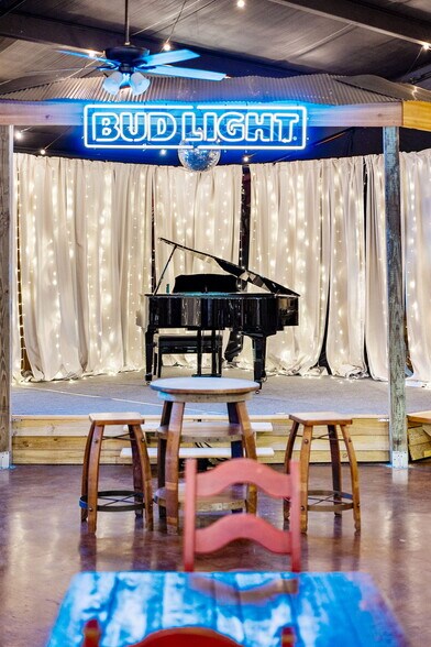 More Photos Of 3801 Happy Bend Rd, Atkins Restaurant For Sale