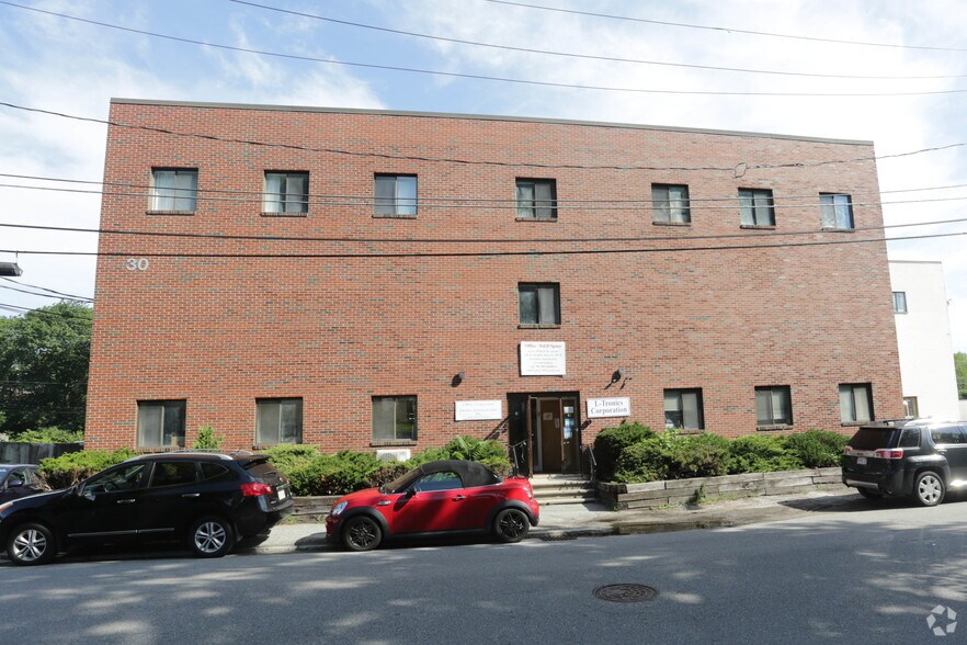 More Photos Of 30 Clematis Ave, Waltham Flex For Sale