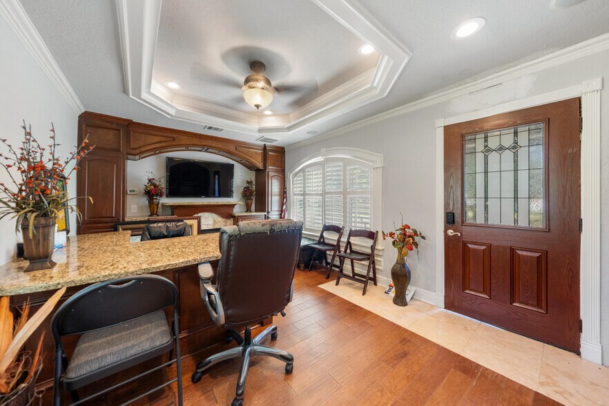 More Photos Of 14000 McAlister Rd, Conroe Office For Sale