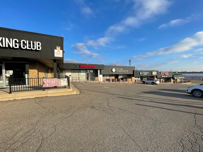 More Photos Of 286-298 W Tienken Rd, Rochester Hills Storefront For Lease