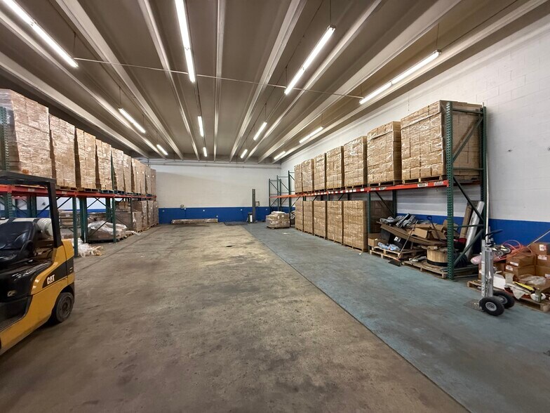 More Photos Of 3995 Howick St, Murray Warehouse For Lease