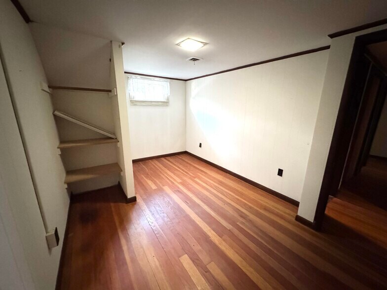 More Photos Of 2072 Main st, Londonderry Apartments For Sale