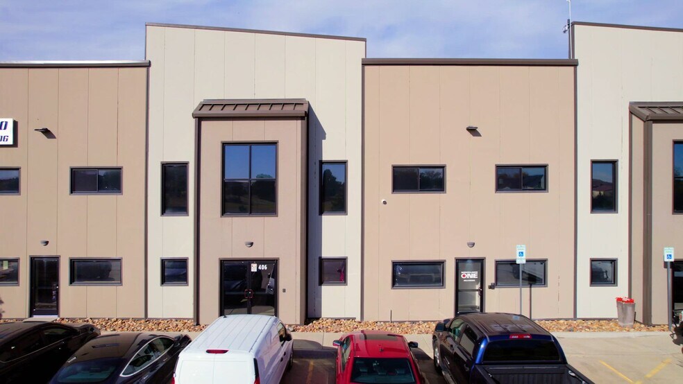 More Photos Of 3000 Airport Dr, Erie Light Manufacturing For Sale