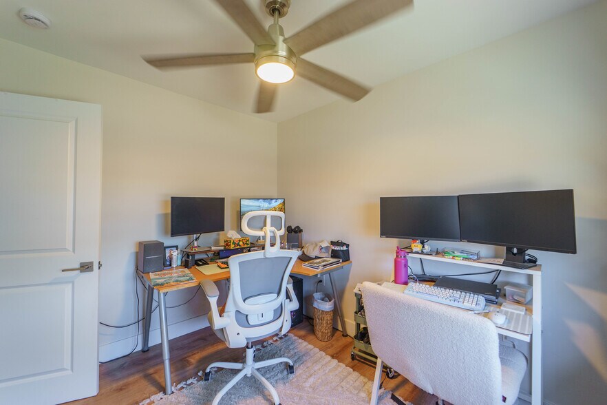 More Photos Of 4190 Clairemont Dr, San Diego Multifamily For Sale