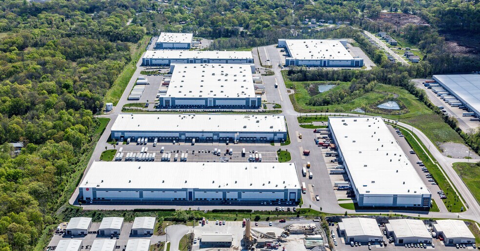 More Photos Of 400 Mason Rd, La Vergne Unknown For Sale