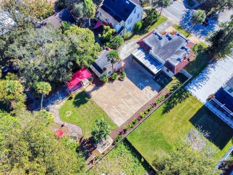 More Photos Of 215 Washington st, New Smyrna Beach Office Residential For Sale