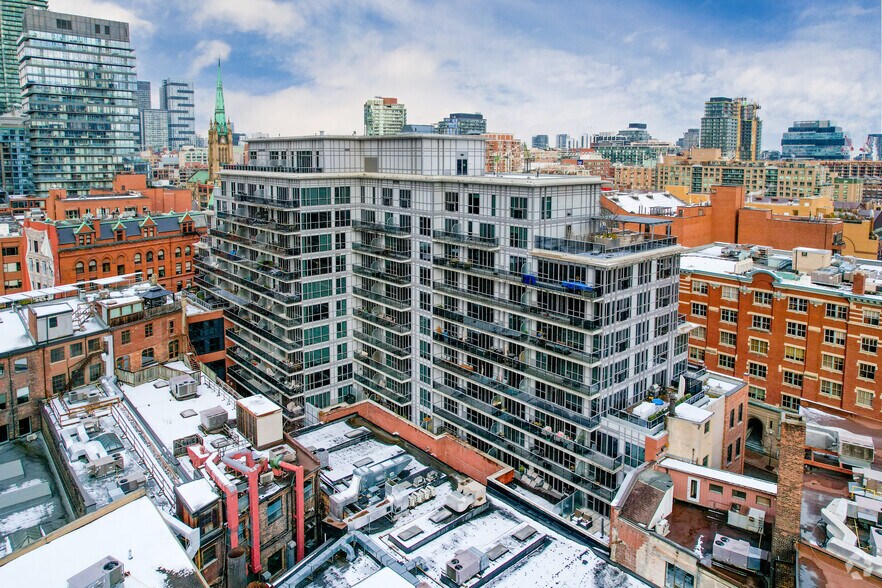 More Photos Of 8 Church St, Toronto Apartments For Lease