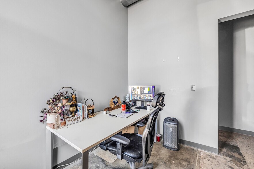 More Photos Of 201 E Hobson Ave, Sapulpa Loft Creative Space For Sale