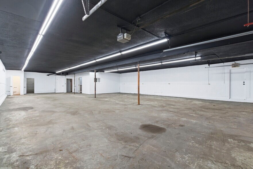 More Photos Of 1424 E Florida St, Springfield Light Manufacturing For Lease