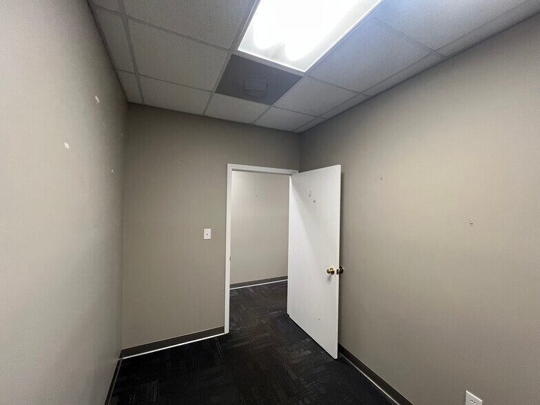 More Photos Of 810 E Craig St, Atmore Medical For Sale