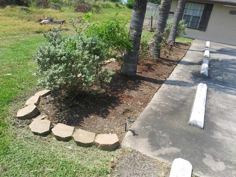 More Photos Of 5437 Williams Dr, Corpus Christi Medical For Sale