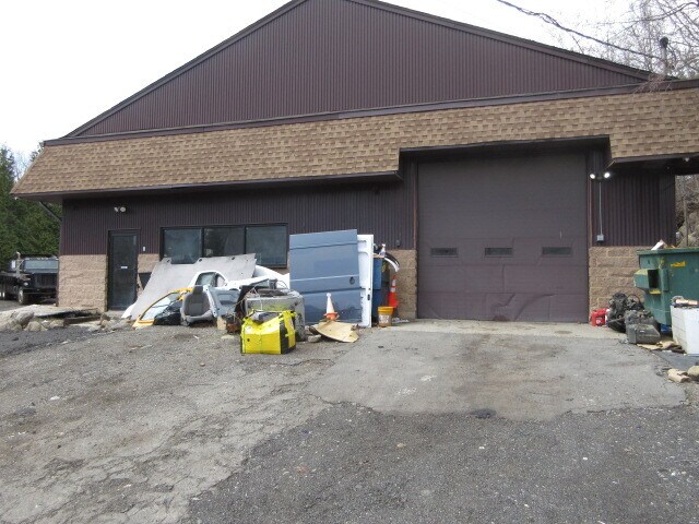 More Photos Of 1894 State Rt 23, West Milford Auto Repair For Lease