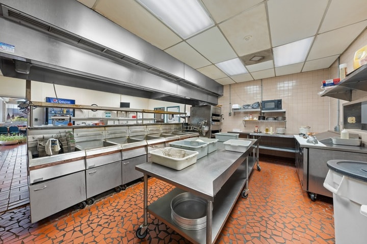 More Photos Of 11550 Us-15 501 Hwy, Chapel Hill Restaurant For Sale